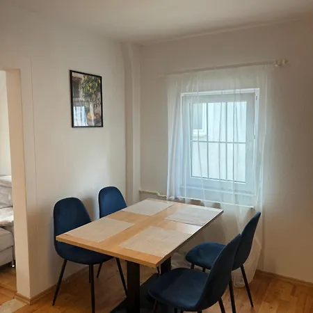 Zentrum Apartment *